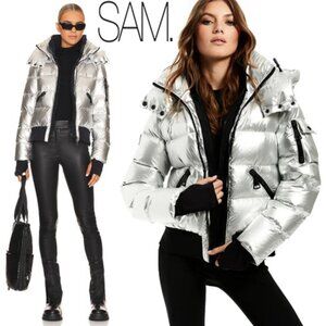 💥HOT ITEM!💥SAM. Bungalow Puffer Jacket in Glossy Metallic Silver